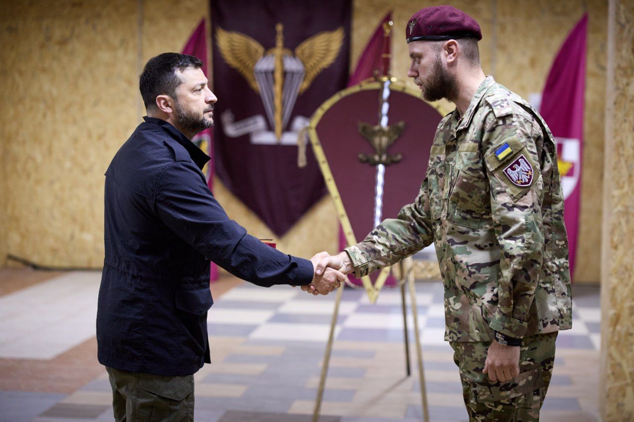 Контрнаступление на Донетчине: ВСУ уволили семь сел и нанесли россиянам тысячи потерь – Зеленский 3