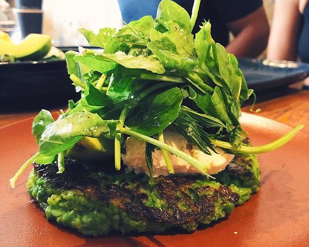 Эти блины являются отличным дополнением к блюду. Уилл Смит показал, чем можно заменить хлеб на завтрак.