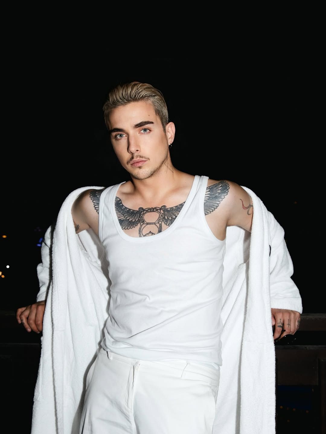 Позаочі Меловіна називають неврівноваженим, але знайомі цього не помічають