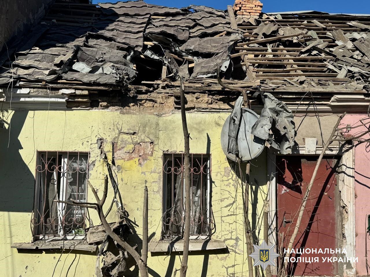 Обстріли Херсонщини: поранені 14 людей, серед них працівники лікарні 2