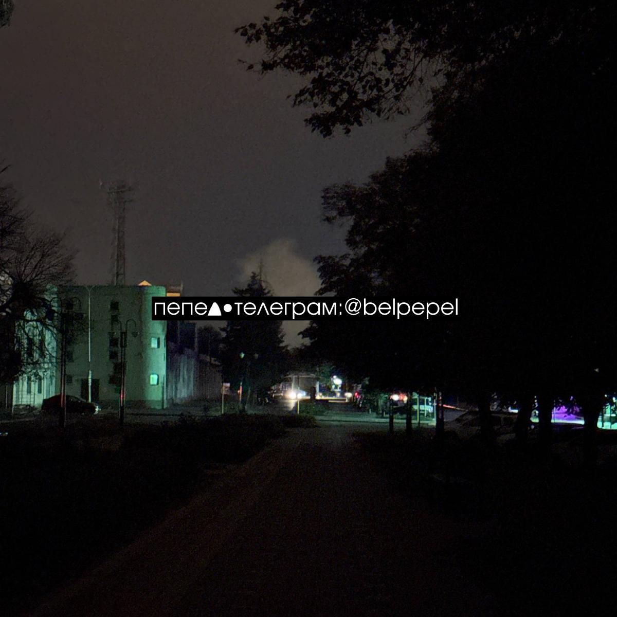 Дим над Бєлгородсько ТЕЦ після удару, місто - без світла в Дим над Бєлгородсько ТЕЦ після удару, місто - без світла в