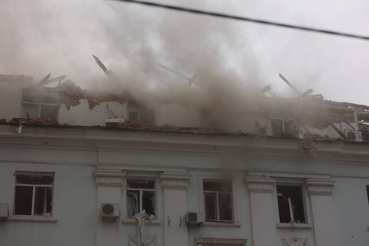 Російський удар по центру Дніпра: надходить інформація про загиблих 1