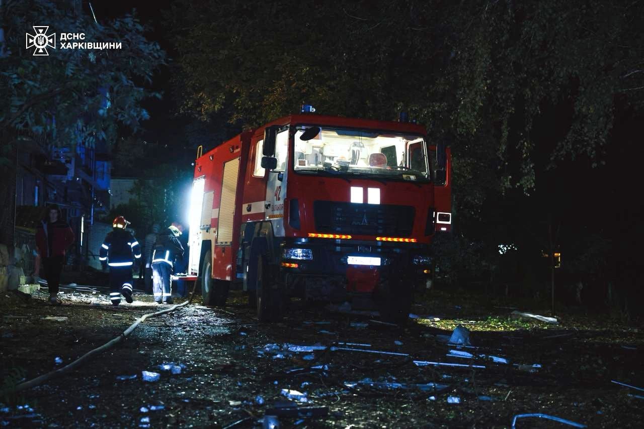 Росіяни вдарили ракетою по житловому кварталу у Балаклії: є загиблі та поранені 1
