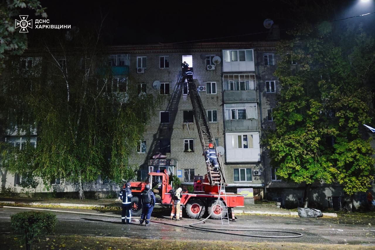 Росіяни вдарили ракетою по житловому кварталу у Балаклії: є загиблі та поранені 3