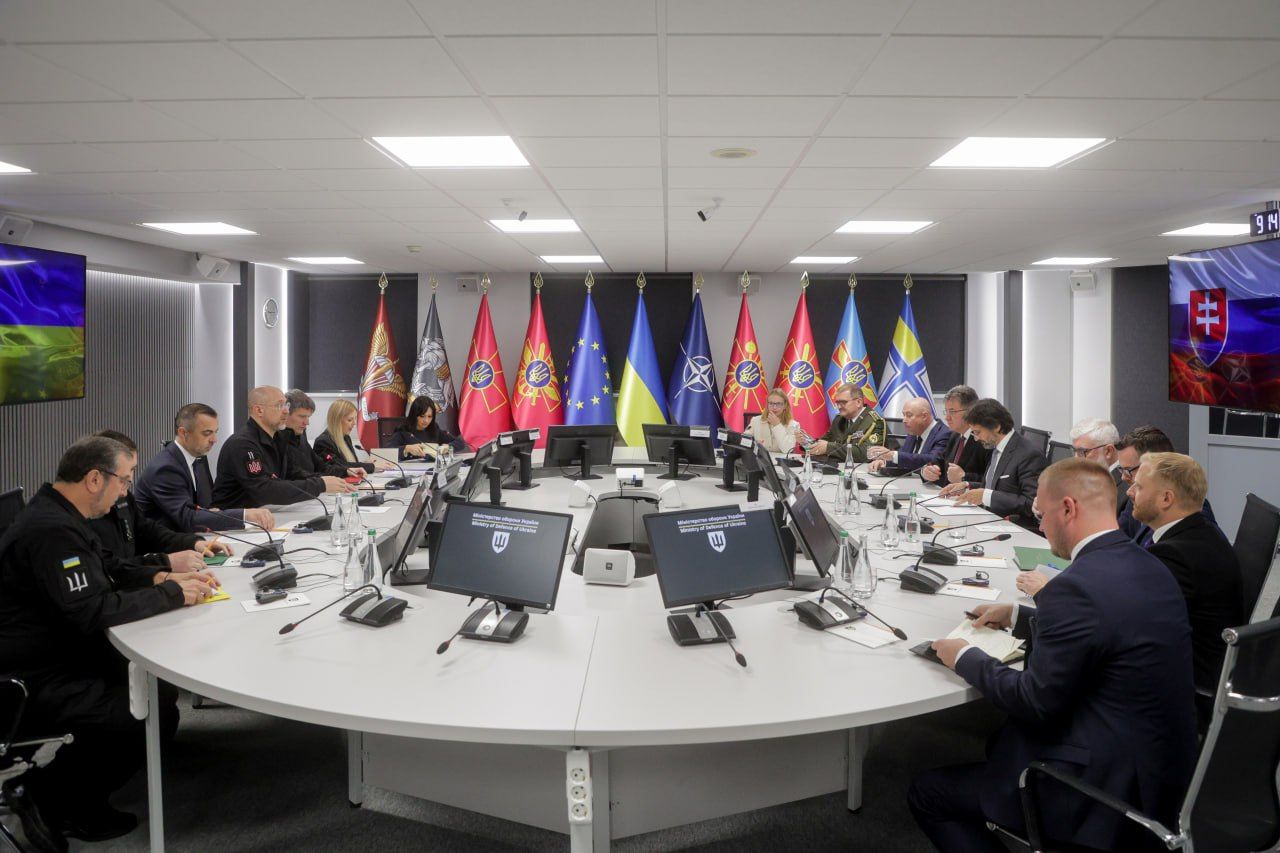 Співпраця Словаччини і України триває Співпраця Словаччини і України триває