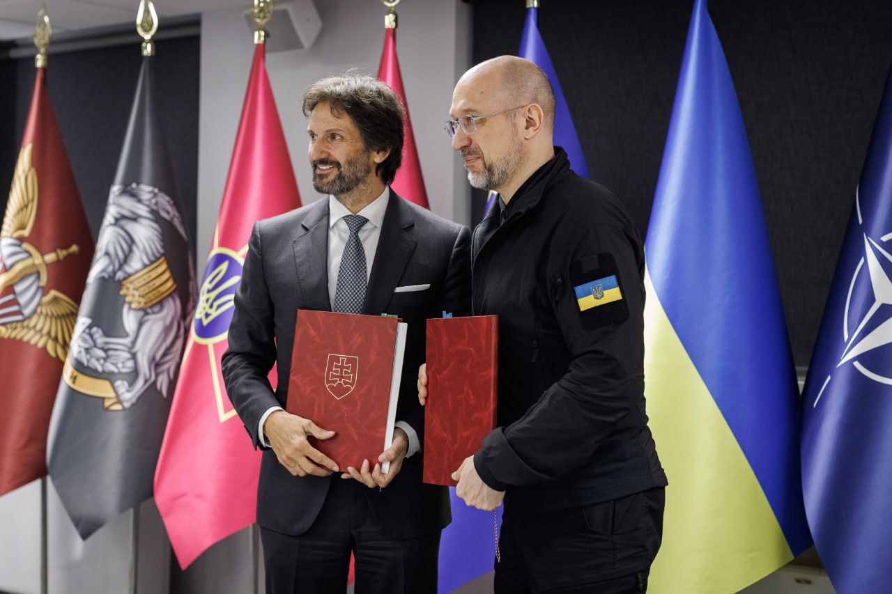 Після підписання 14-го пакета допомоги триває робота над 15-им Після підписання 14-го пакета допомоги триває робота над 15-им
