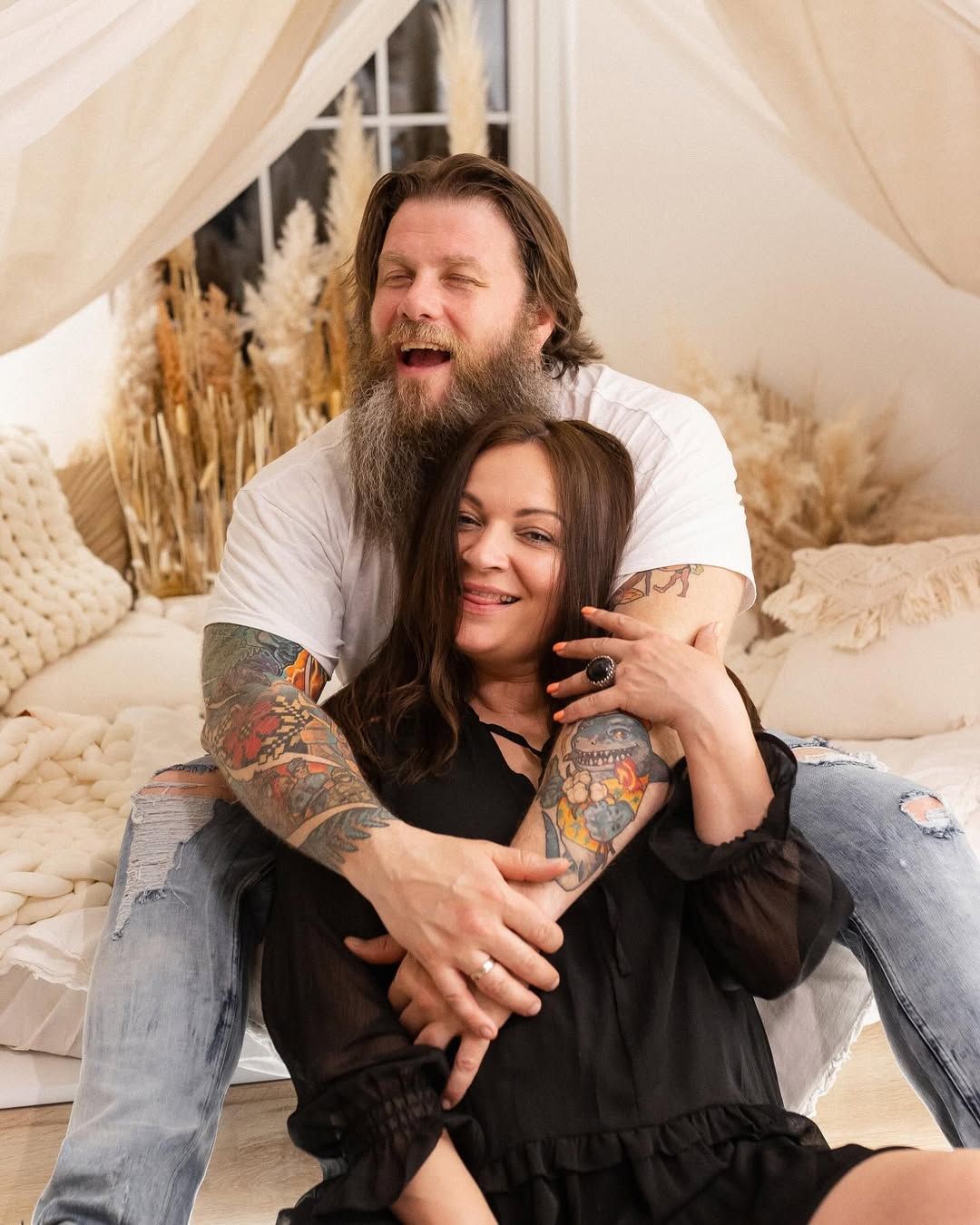 Через чотири дні після чоловіка теж пішла на фронт Через чотири дні після чоловіка теж пішла на фронт