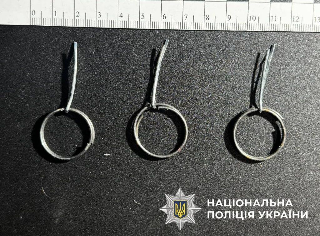 В Одесі чоловік кинув страйкбольні гранати у компанію під вікнами та сам потрапив до лікарні 1