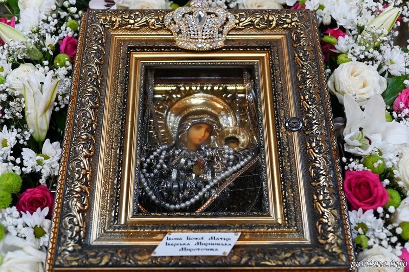 Миро, яке точиться з ікони, має ці Яке сьогодні, 13 жовтня, свято: Міжнародний день скептиків та костюма 1