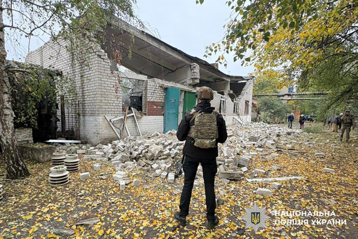 Під час масованої атаки РФ 10 жовтня постраждали міста Донбасу: Нацполіція показала наслідки 1