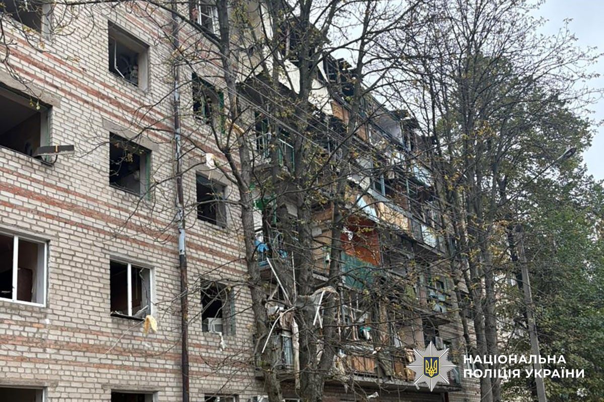 Під час масованої атаки РФ 10 жовтня постраждали міста Донбасу: Нацполіція показала наслідки 2