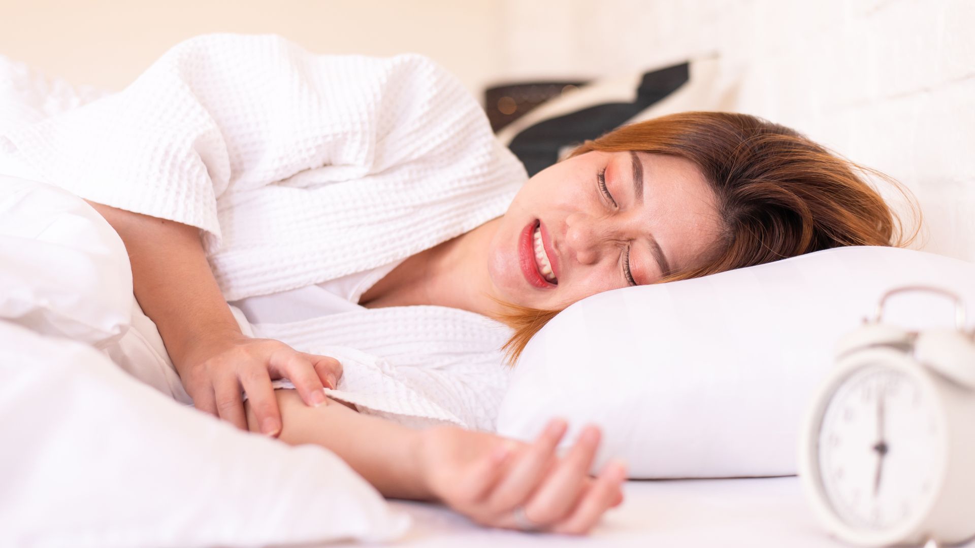 Около 8% взрослых страдают бруксизмом.