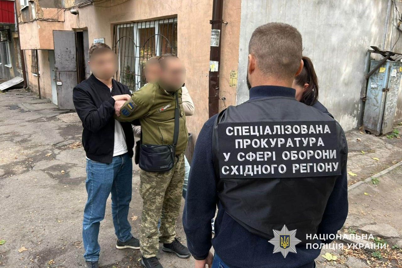 В Днепре САП поймал работника ТЦК, предлагавшего статус непригодного за 20 тыс. долларов