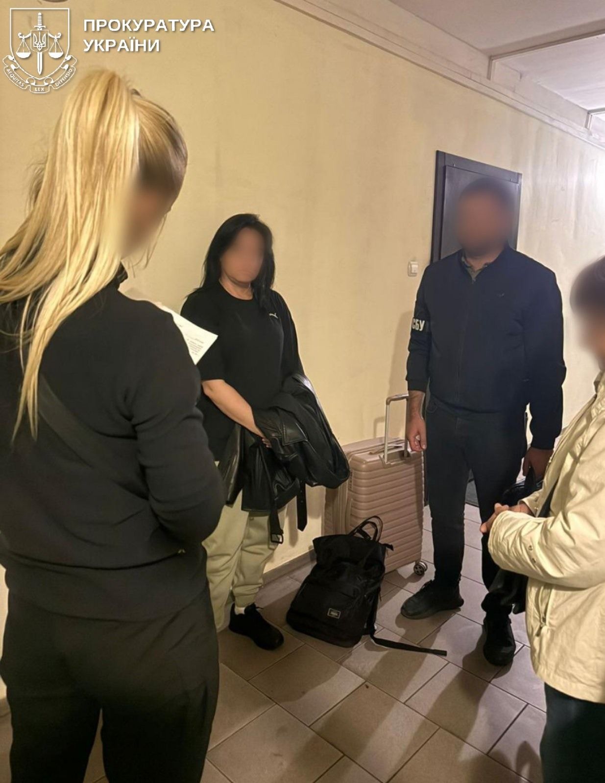 Три чиновника из Херсонской области разоблачены на вымогательстве: кошмарили подчиненных 1