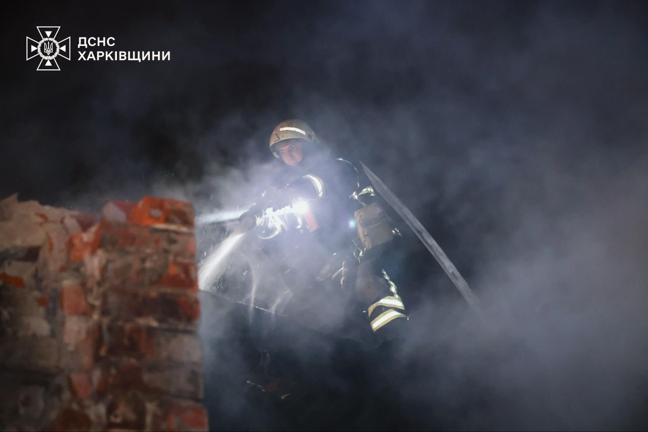 В Харькове из-за обстрела РФ повреждено здание больницы, ранены 5