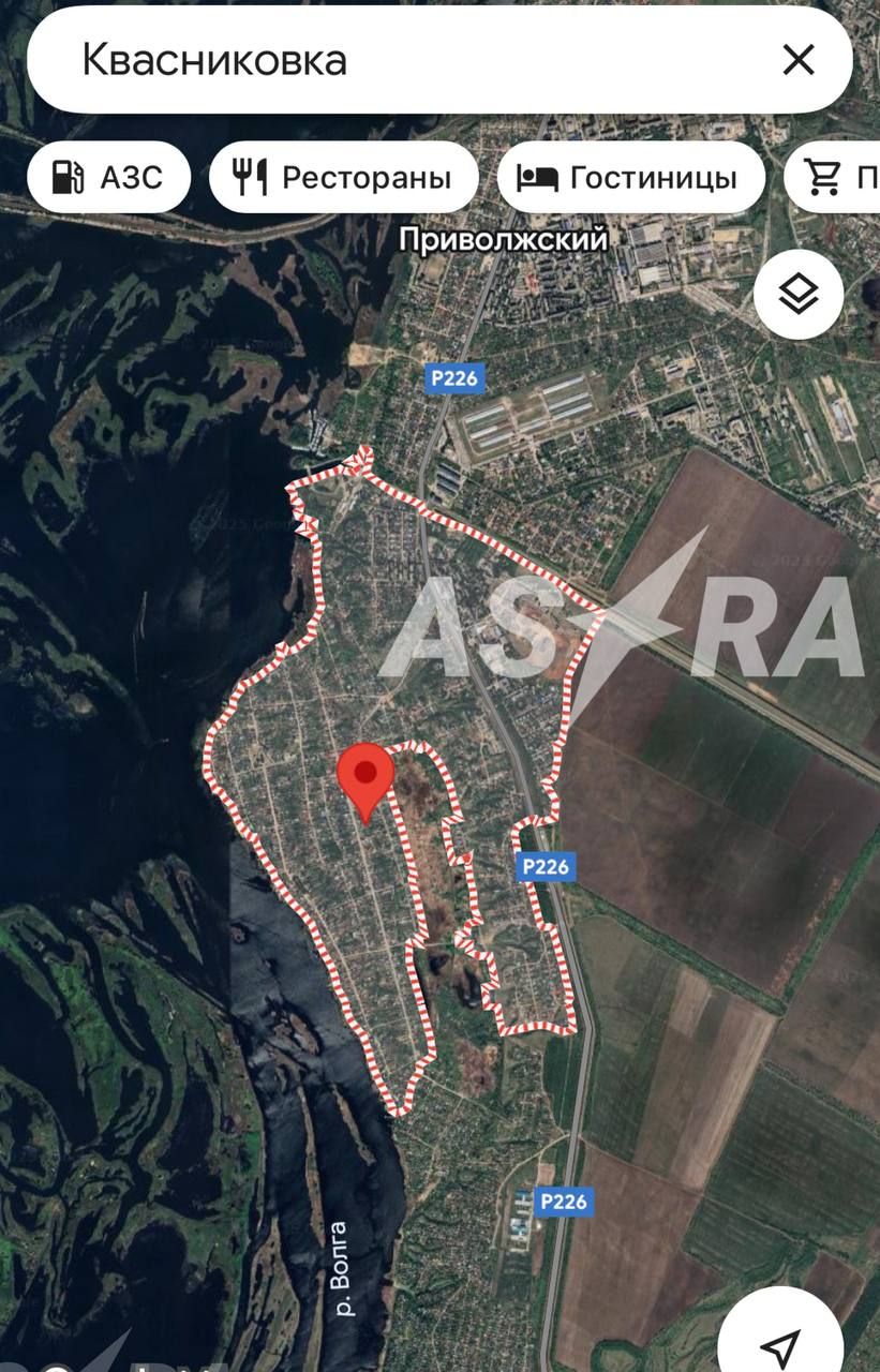 Росія скидає бомби на свої землі