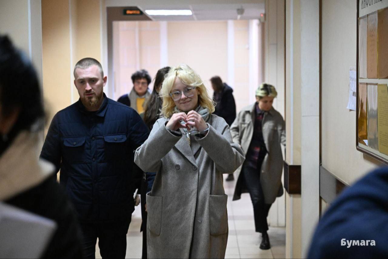 Хорошу руську співачку Наоко арештували у Петербурзі: збирала майдани піснями проти війни та Путіна 1