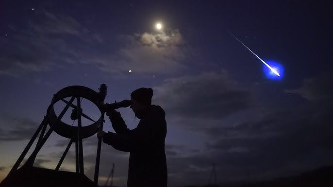 Краще видно буде без додаткових приборів, таких як біноклі чи телескопи Метеорні потоки Тауриди наближаються до Землі – небо вкриється вогняними кулями 2