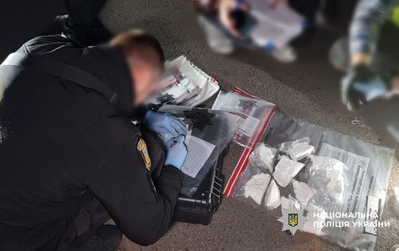 Правоохранители перекрыли канал сбыта наркотиков