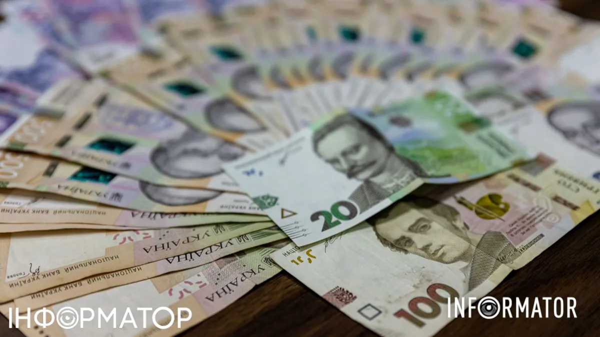Менш як 1 копійку з гривні боргу наразі стягують в Україні: як працює система