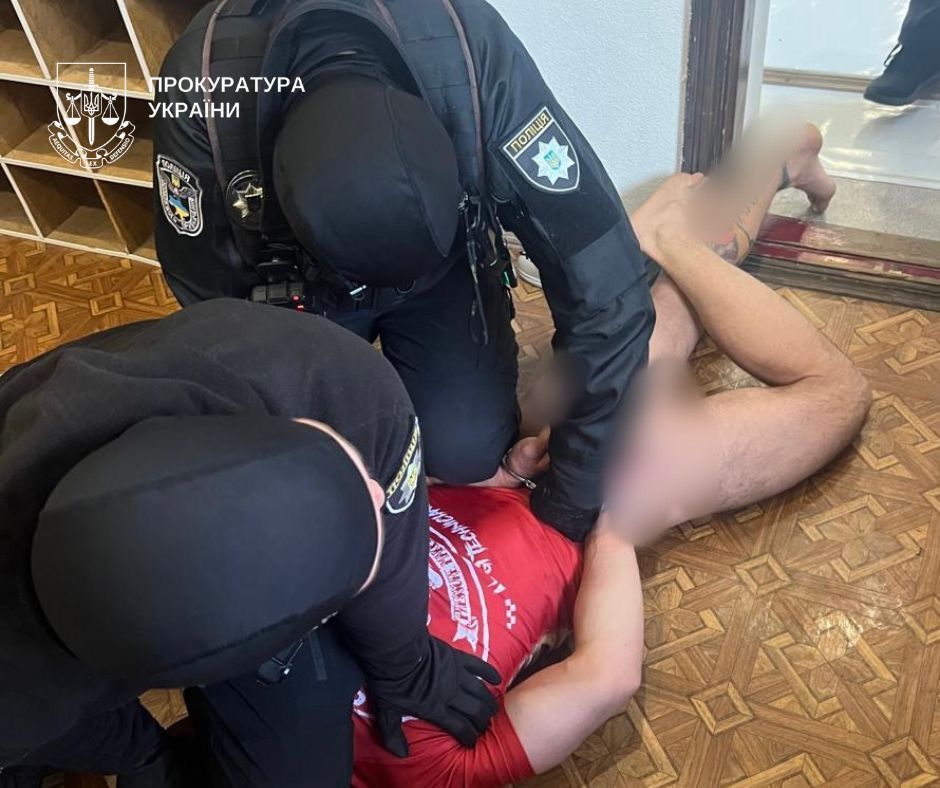 У Києві тренера з джиу-джитсу підозрюють у сексуальному насильстві над 11-річною ученицею 1