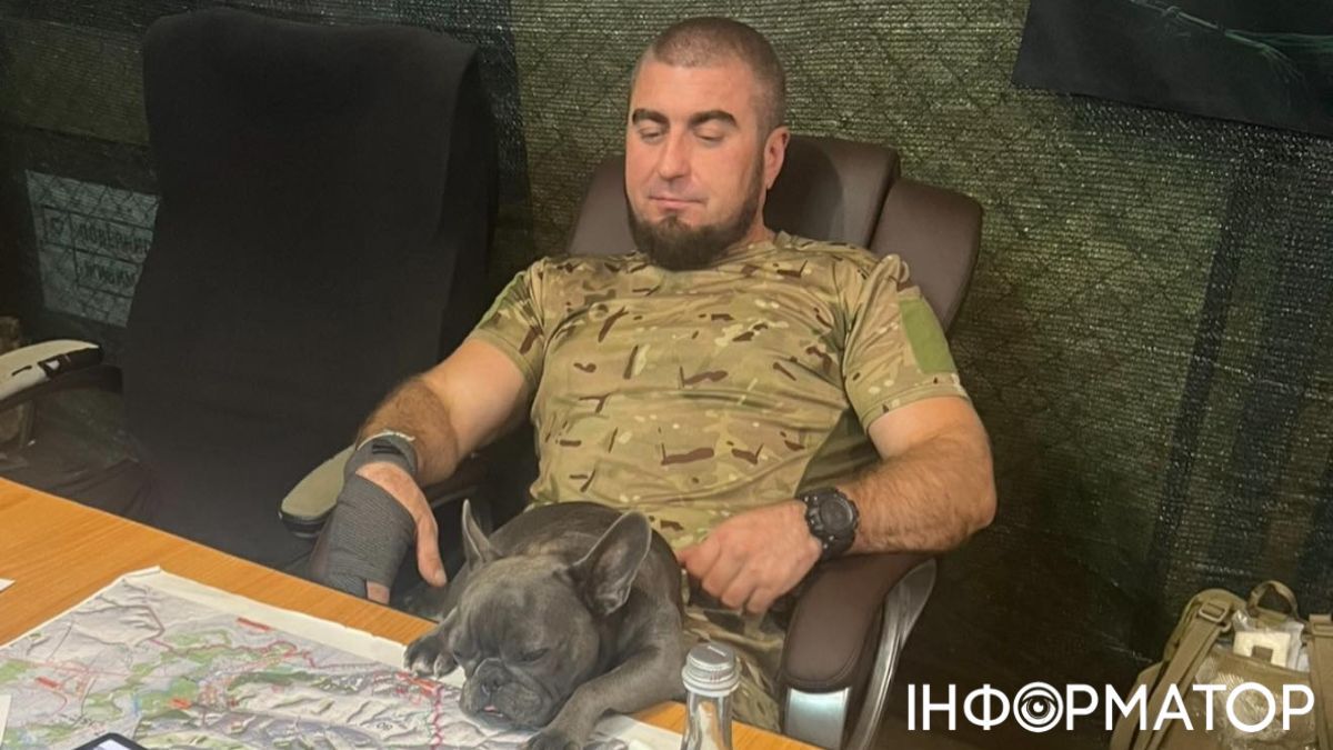 Скандал вокруг Манько: полковник обвинен в публикации фото с тайными картами