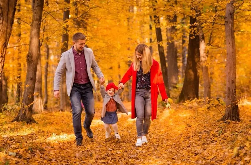 Продолжительность пеших прогулок следует увеличивать постепенно Продолжительность пеших прогулок следует увеличивать постепенно