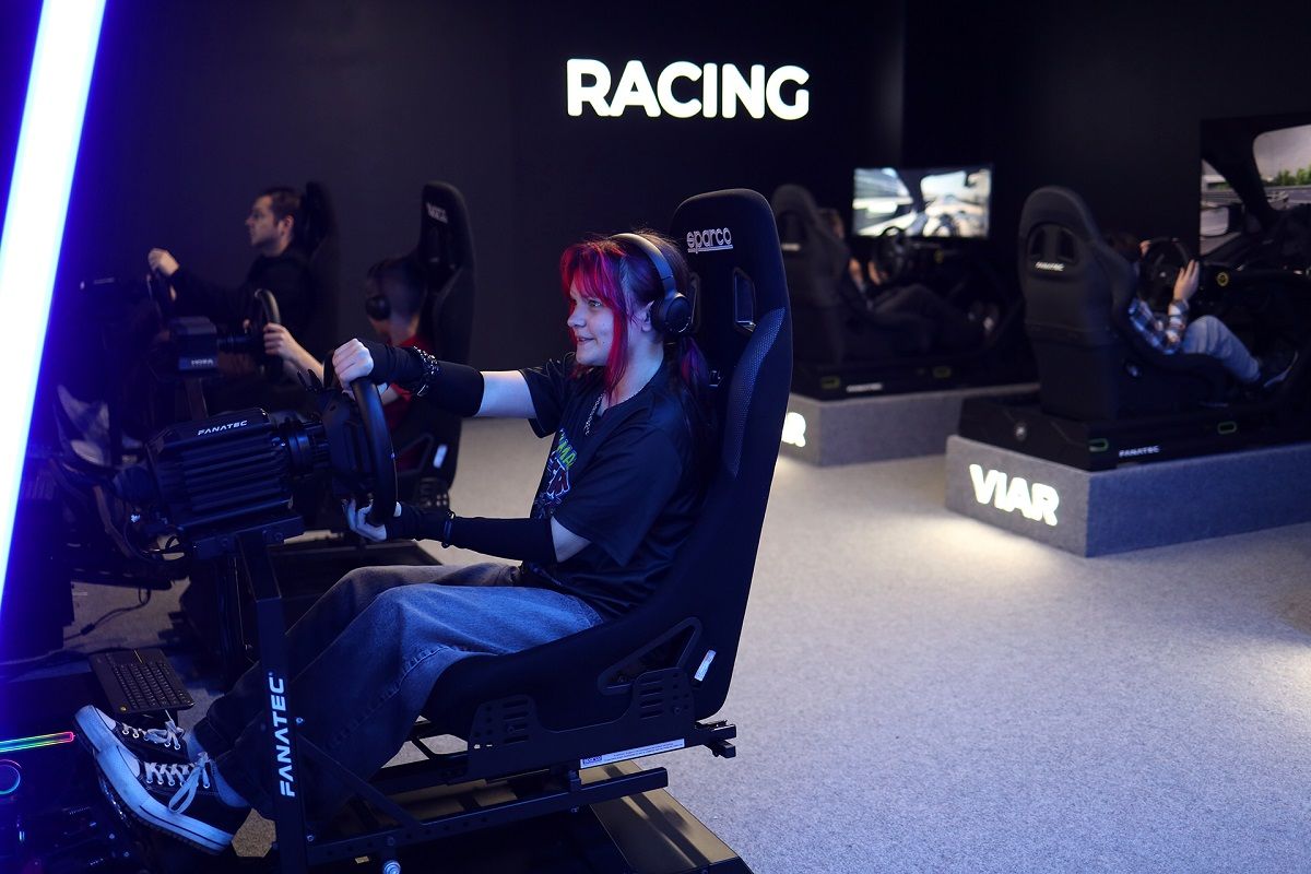 Повне занурення без меж: ваш гід по арені віртуальної реальності VIAR 3