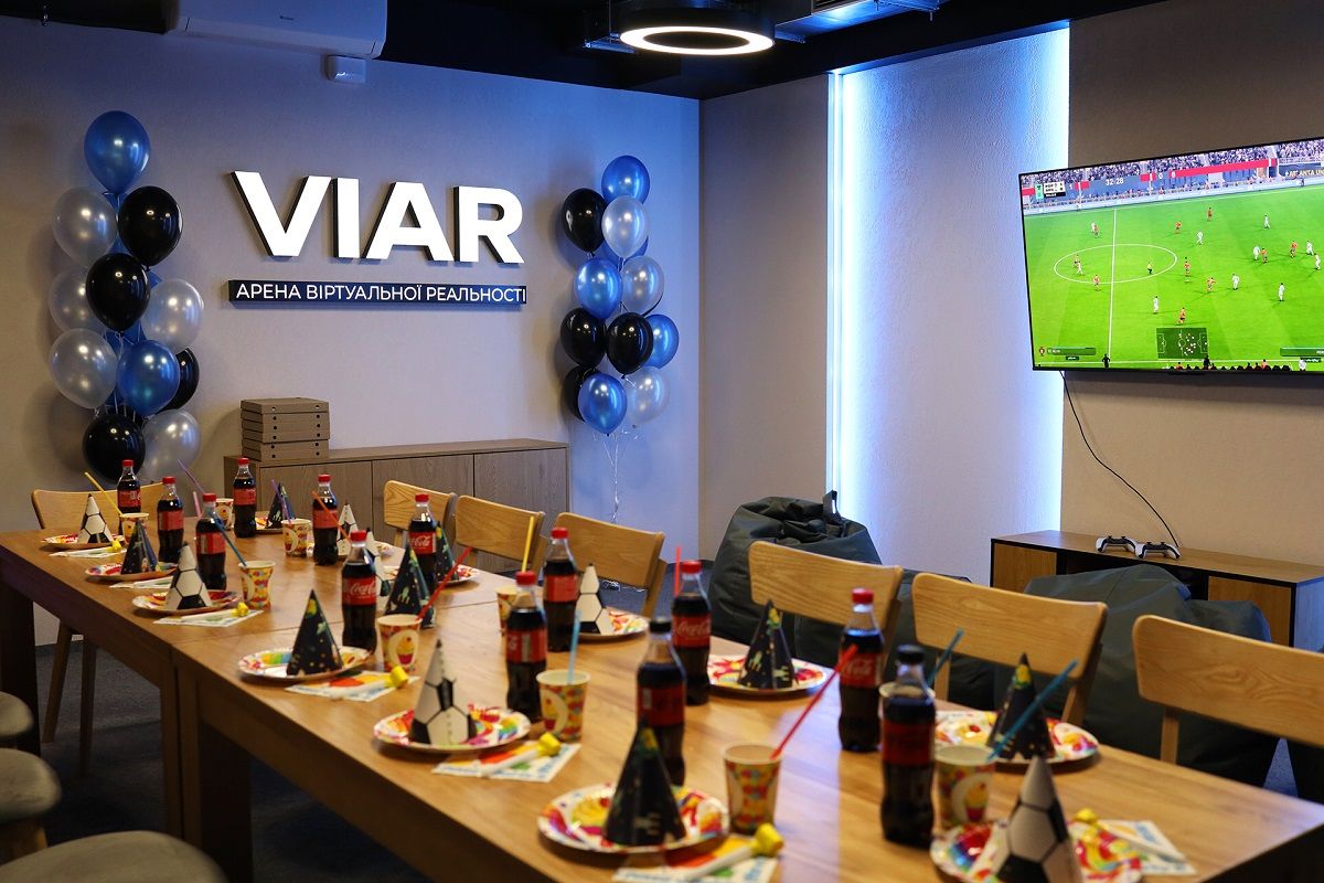 Повне занурення без меж: ваш гід по арені віртуальної реальності VIAR 4