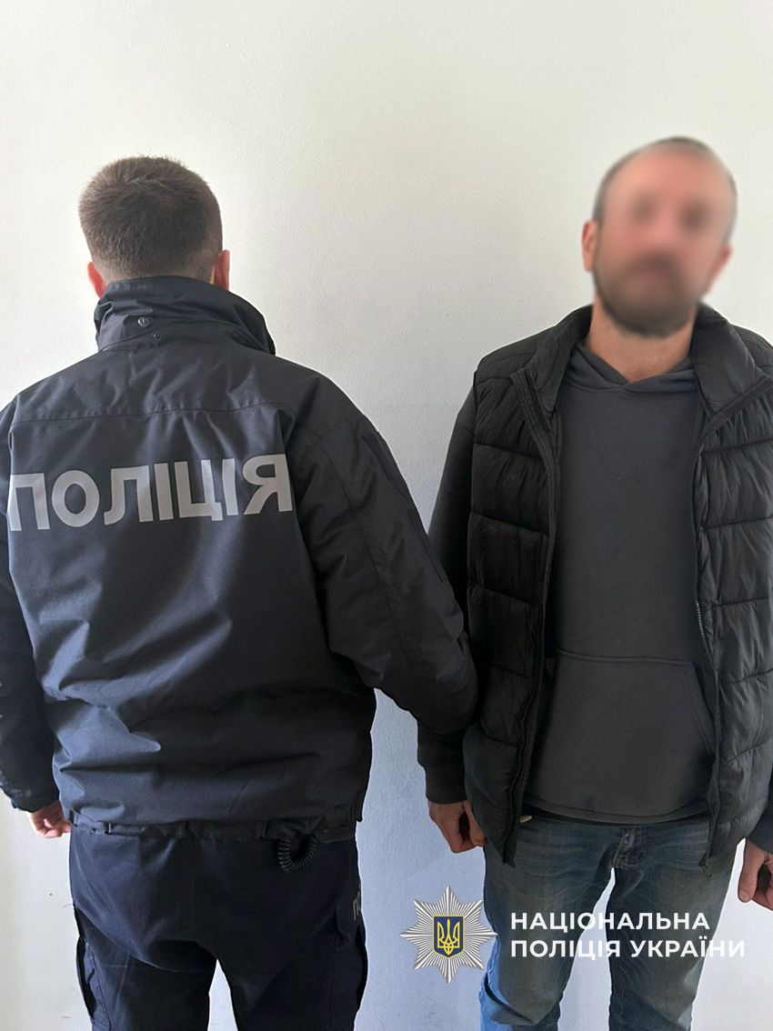 Ехо війни: у Чернігові чоловік погрожував ексдружині та поліцейським гранатою - його затримано 2