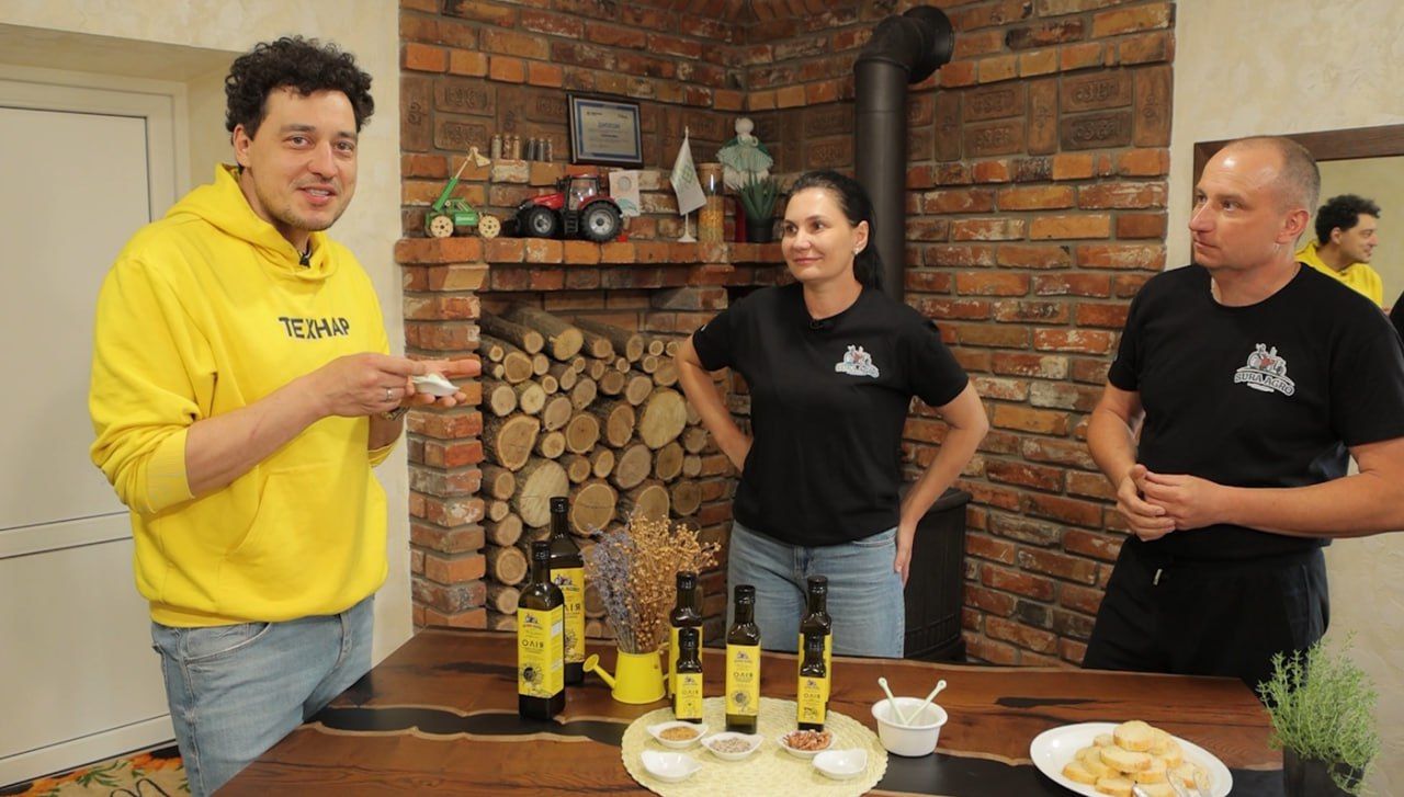 Євген Синельников всюди знаходить унікальний український смак. Ведучій Євген Синельников: Цей крафтовий продукт боялася навіть радянська влада 2