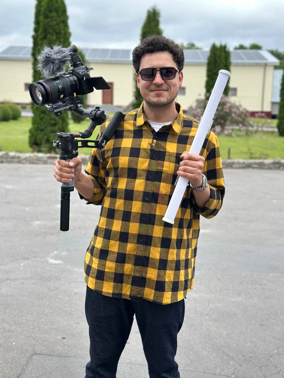 Новий сезон – це ще більше натхнення, відкриттів і теплих розповідей про тих, хто вкладає у свою справу не лише вміння, а й душу. Ведучій Євген Синельников: Цей крафтовий продукт боялася навіть радянська влада 1