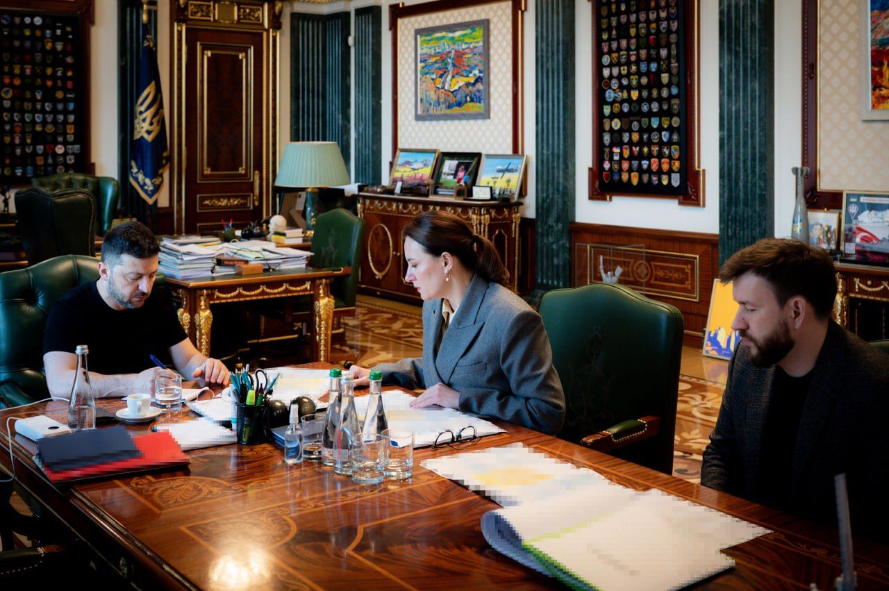 Зимова підтримка українців: Зеленський анонсував нові програми, скористатися зможе кожен 2