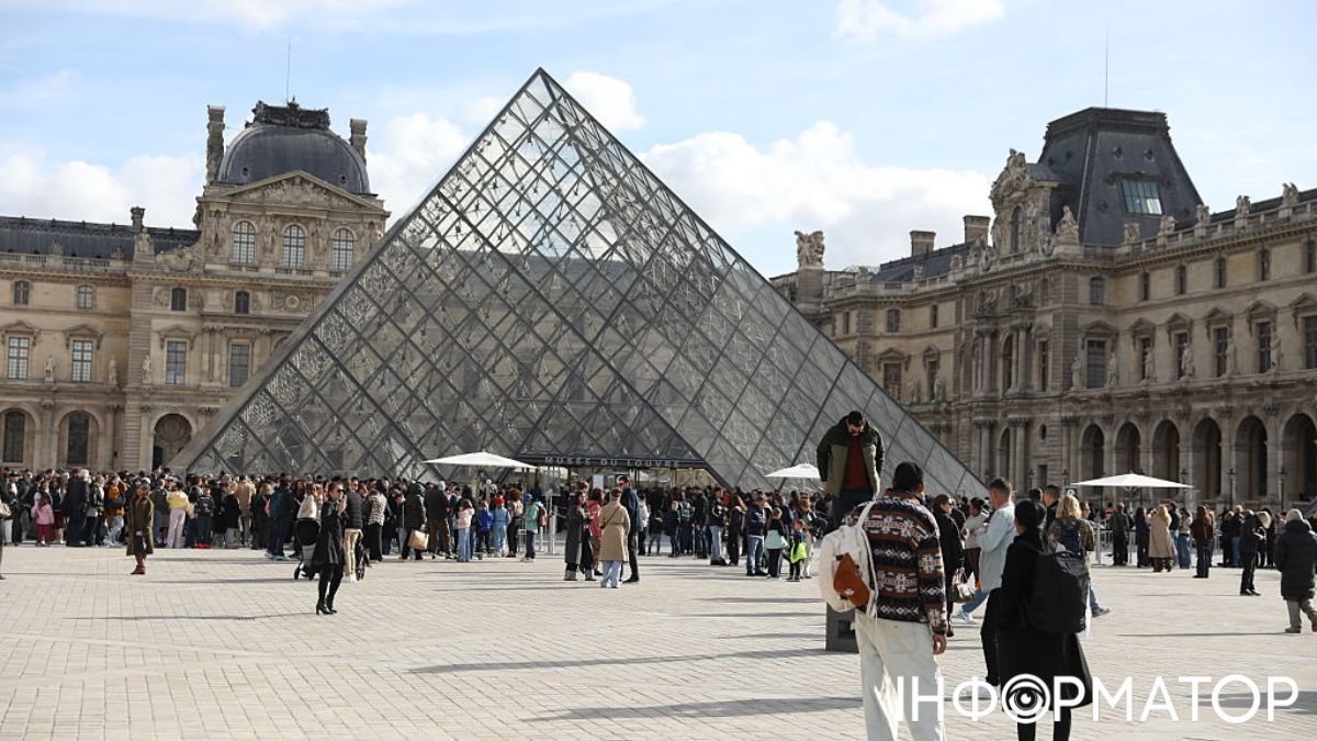 Пограбування Лувру скоїли не мафіозі, а дрібні злочинці — прокуратура Парижа