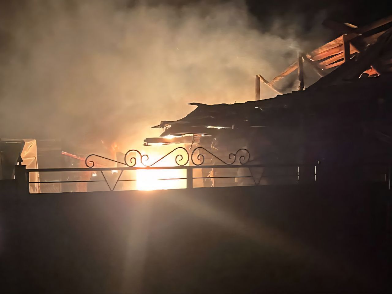 Атака на Днепропетровщину: погибла женщина, среди раненых - дети.