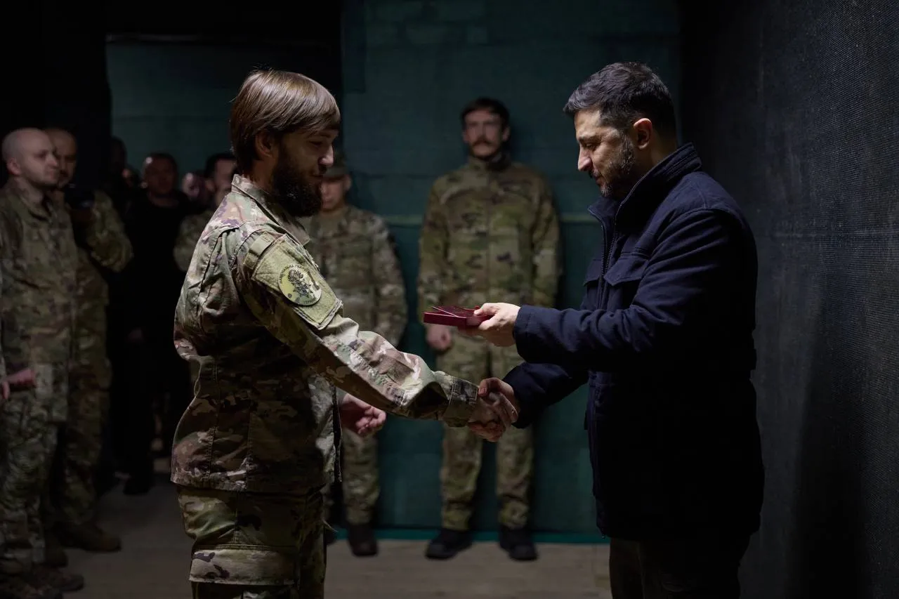 Зеленський у Добропіллі: відбулася зустріч з Азовом 3