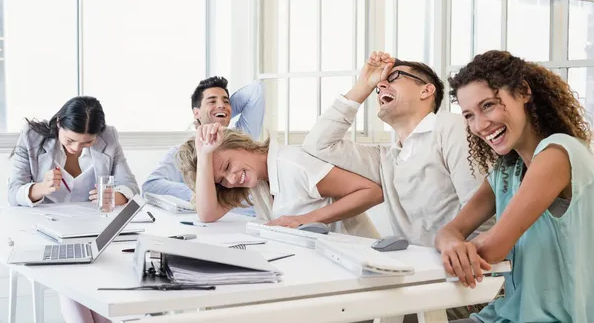 Мета дня – поширювати радість і сміх Яке сьогодні, 8 листопада, свято: Собор Архистратига Михаїла, Міжнародний день каламбурів та піаніста 2