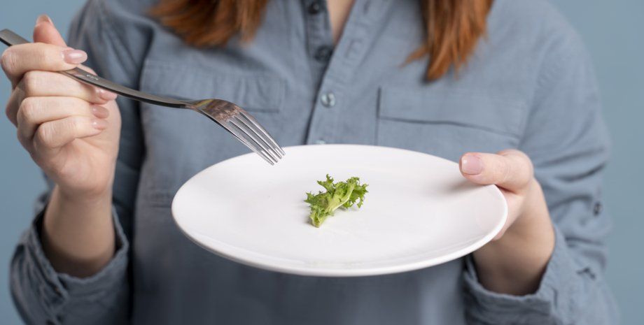 Голодування не краща їдея для дітей та підлітків