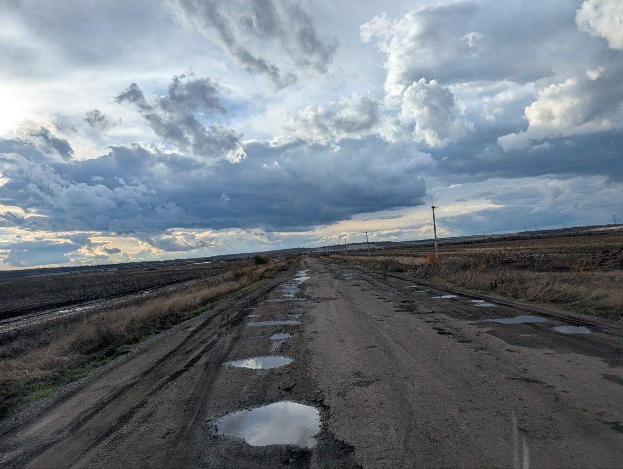 Безугла бʼє на сполох: російські війська прориваються у бік Запоріжжя, укріплень там немає 1