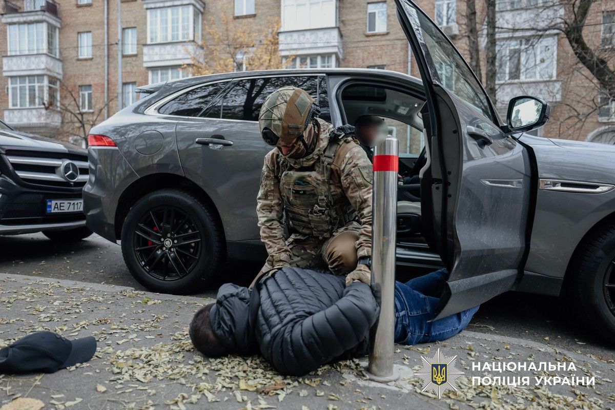 Затримання Єрмака: зʼявилися фото "брата" глави ОП 1