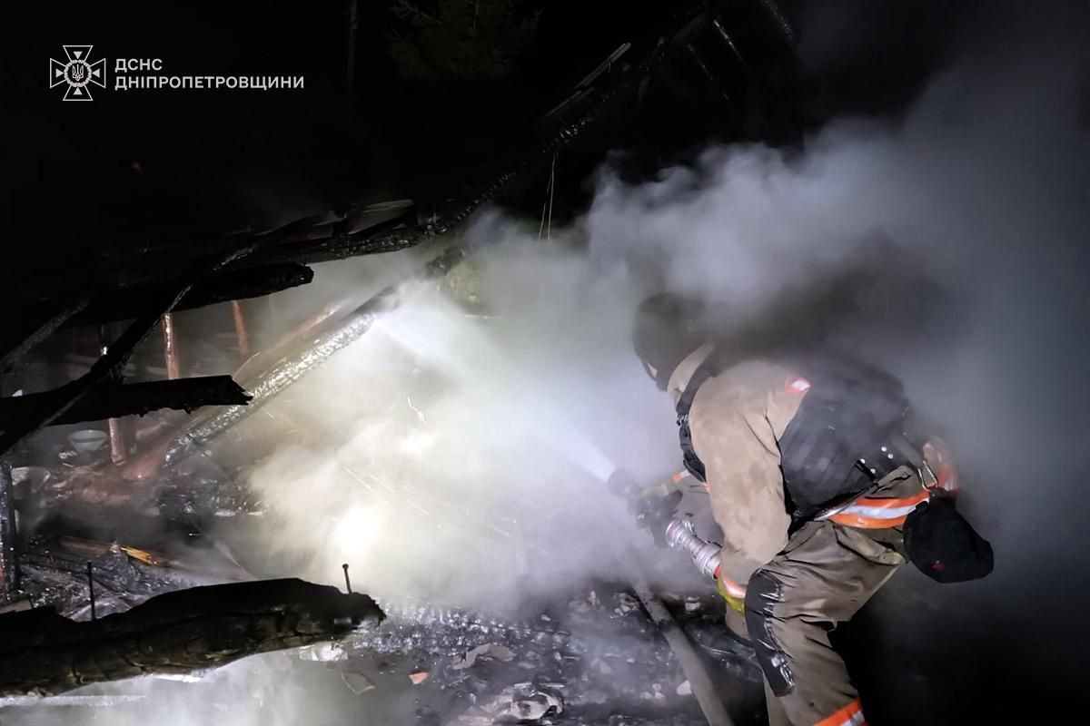 Росіяни атакували Дніпропетровщину: пошкоджено інфраструктуру та житлові будинки, загинув чоловік 1