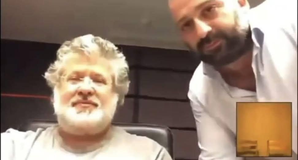 Миндич построил алмазную империю на активах Коломойского, к дочери которого также ухаживал. Миндич построил алмазную империю на активах Коломойского, к дочери которого также ухаживал.