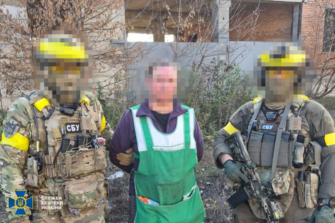 СБУ задержала российскую информаторку-продавщицу, корректировавшую бомбардировки Лимана 1