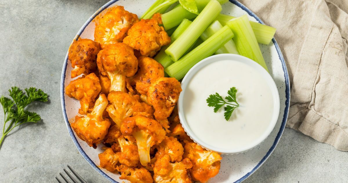 Хрустка пікантна скоринка, під якою ховається ніжна цвітна капуста Хрустка пікантна скоринка, під якою ховається ніжна цвітна капуста