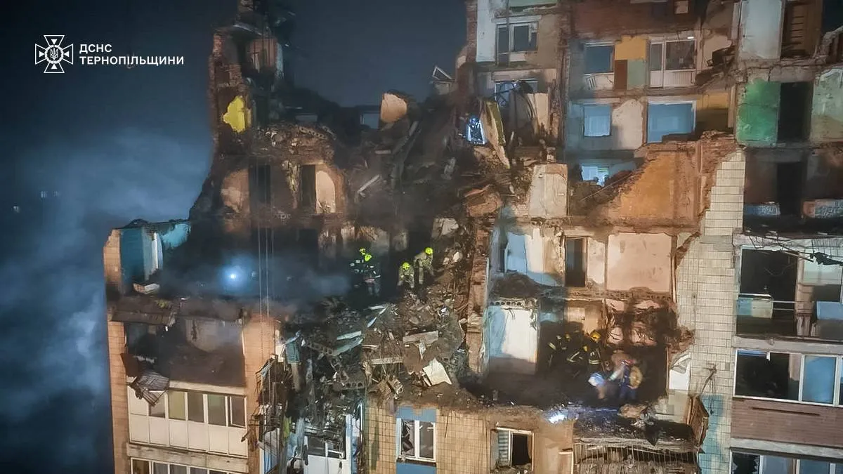 Будинок у Тернополі після атаки