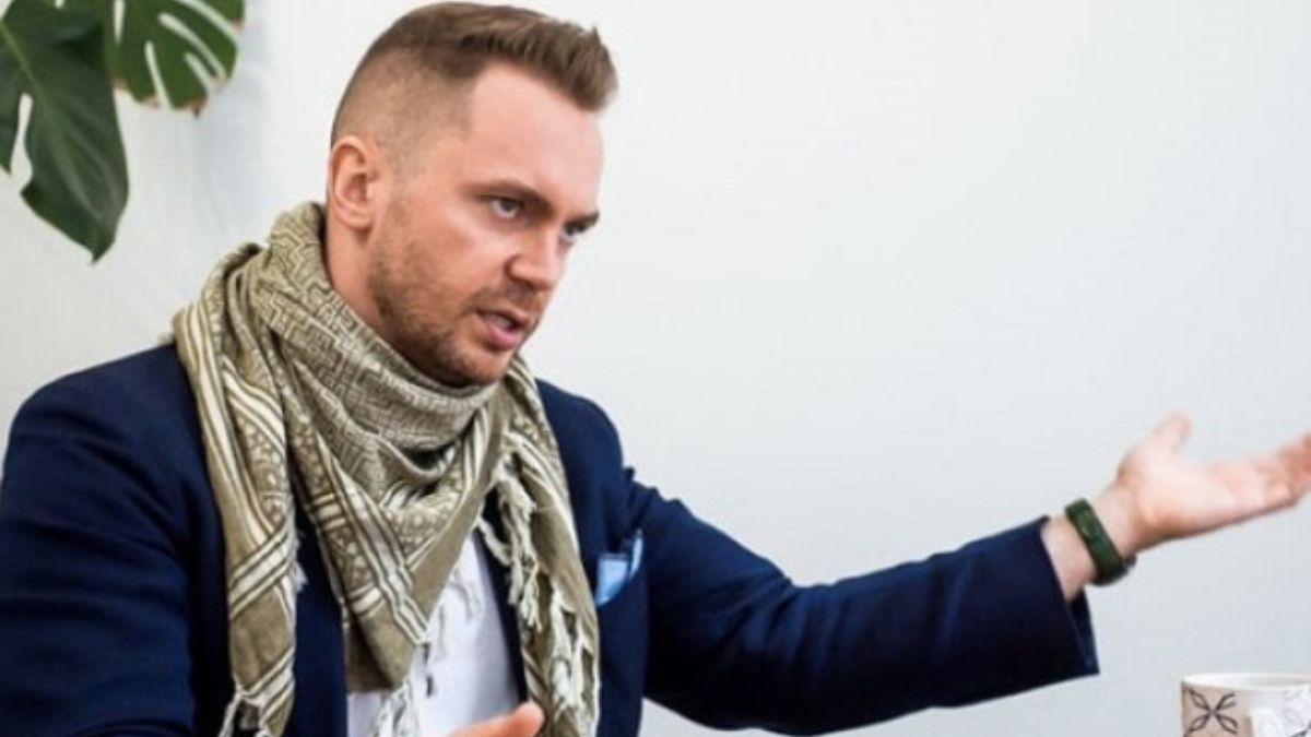 ТСК намагалась примусово доставити в Верховну Раду керівника фундації DEJURE Михайла Жернакова, який ігнорує всі виклики