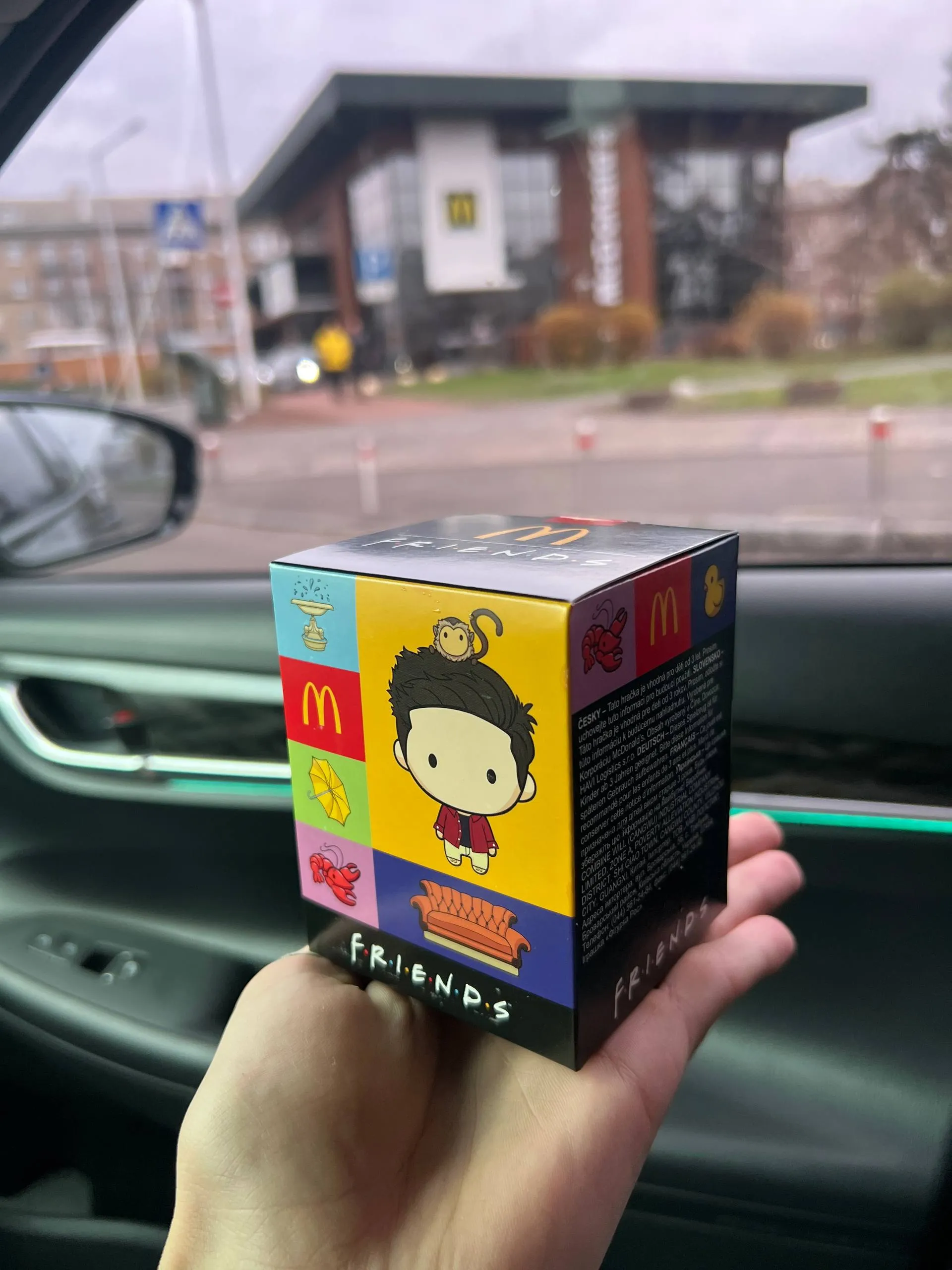 Фігурка Роса. Фото: Інформатор