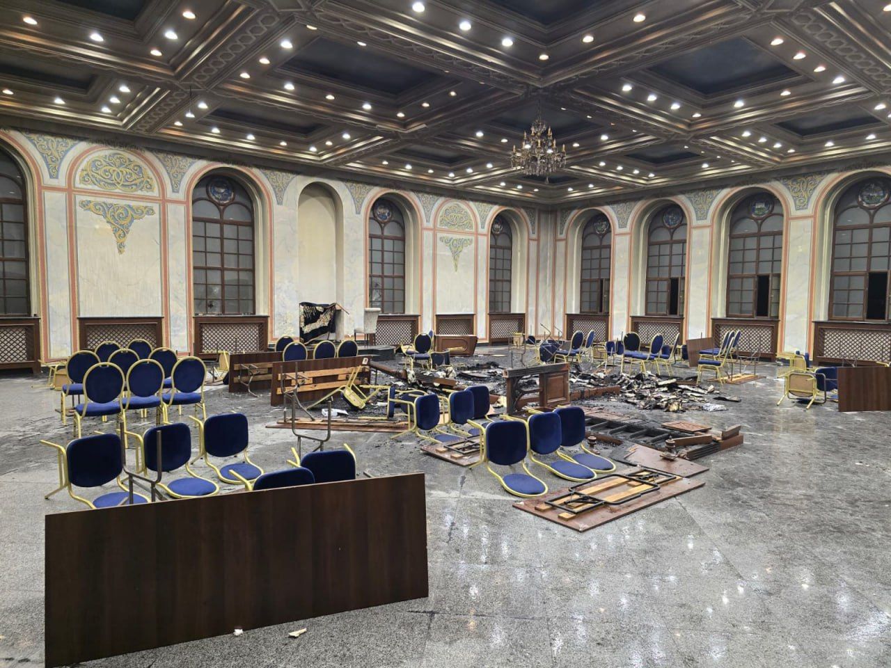 Поджог в синагоге Черновцов: задержанный ранее пытался поджечь церковь 1