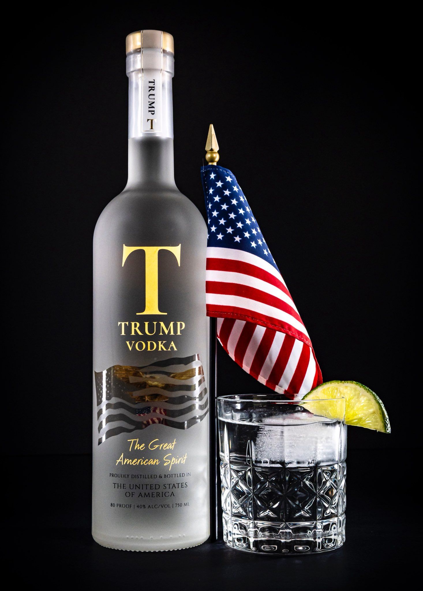 Трамп выпустил собственную водку: с ней легче понять президента США.