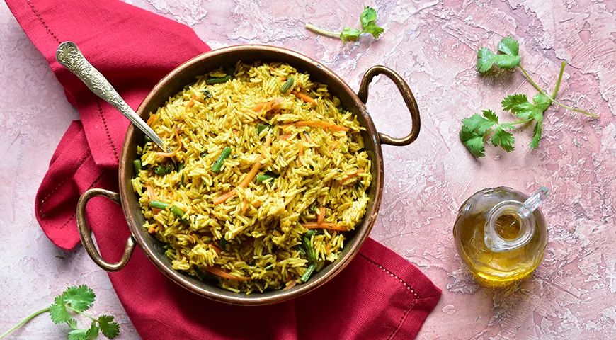 Рисовый бхаджи с соленой свининой: пряный ужин с характером 1